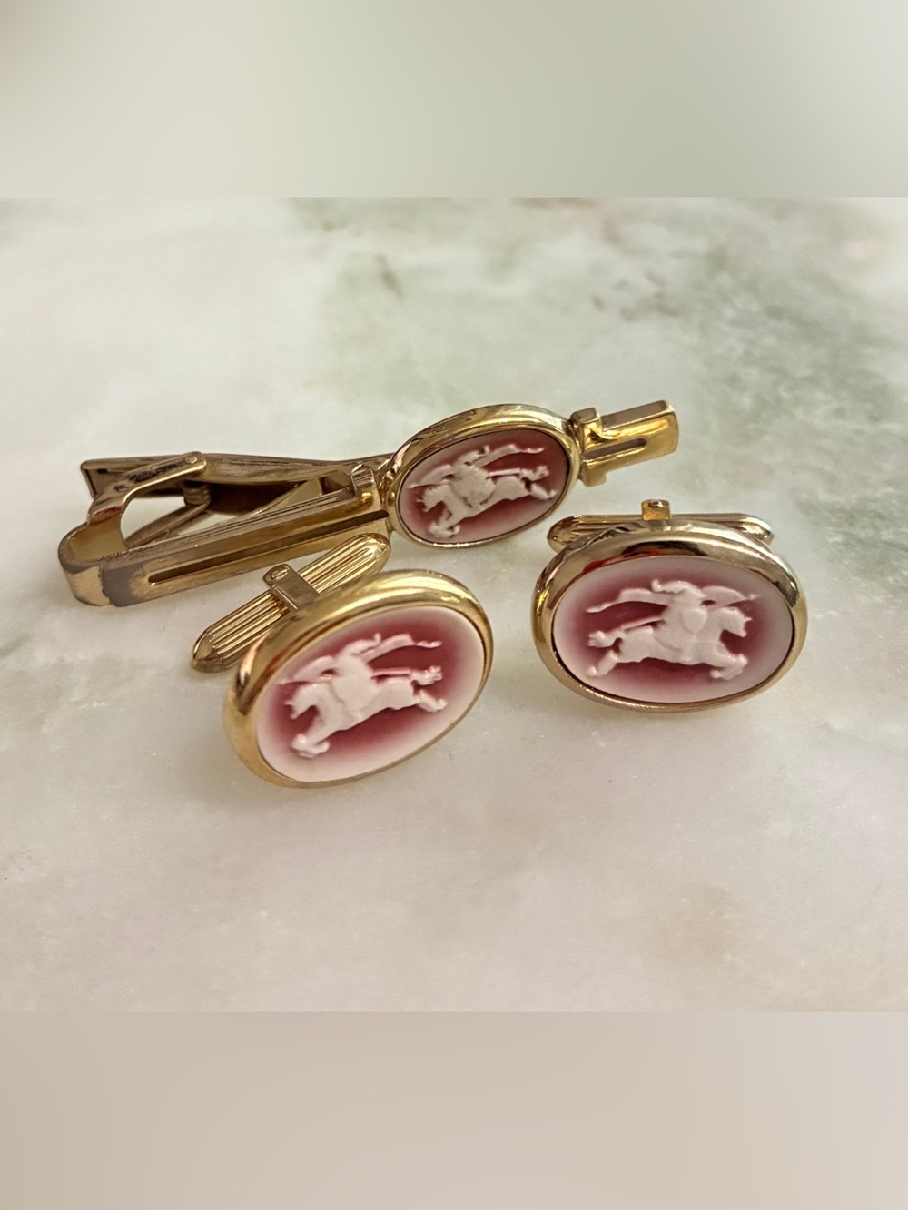 ✨ RARE Burberry Vintage Cuff Links + Tie Clip Set